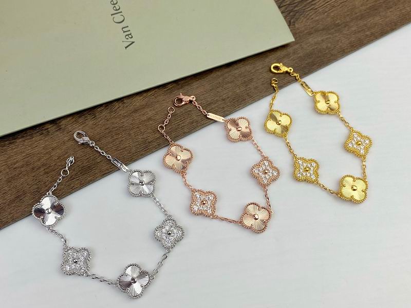 Van Cleef & Arpels bracelet 11yxq10